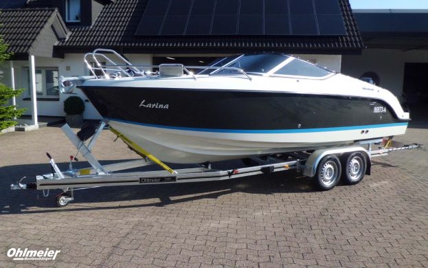 Ohlmeier_Trailer_MT2200_mit_Quicksilver_645_CIMG0669 Ohlmeier Bootsanhänger: Beispiel Boots Trailer