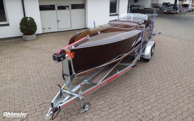 Ohlmeier_Trailer_MT2500_mit_Gentleman_racer_CIMG0511